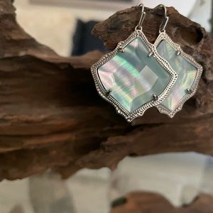 Kendra Scott Kirsten Earrings